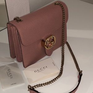 Gucci Interlocking G crossbody chain bag